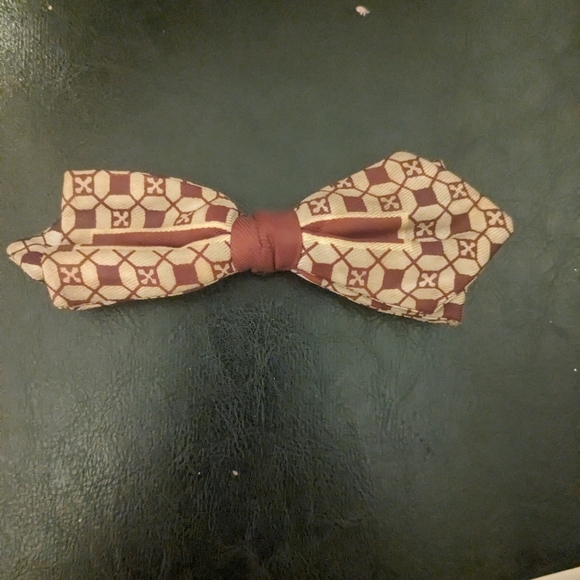 Vintage 1950s Clip on Bowtie Wembley Ormond Royal-Rust - Picture 6 of 10